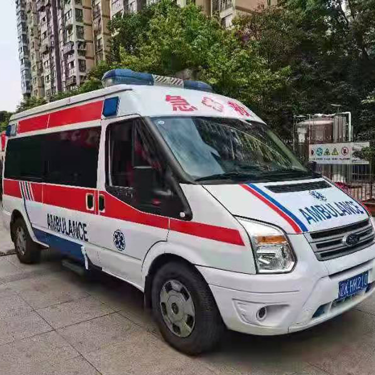 镇安长途救护车护送病人返乡